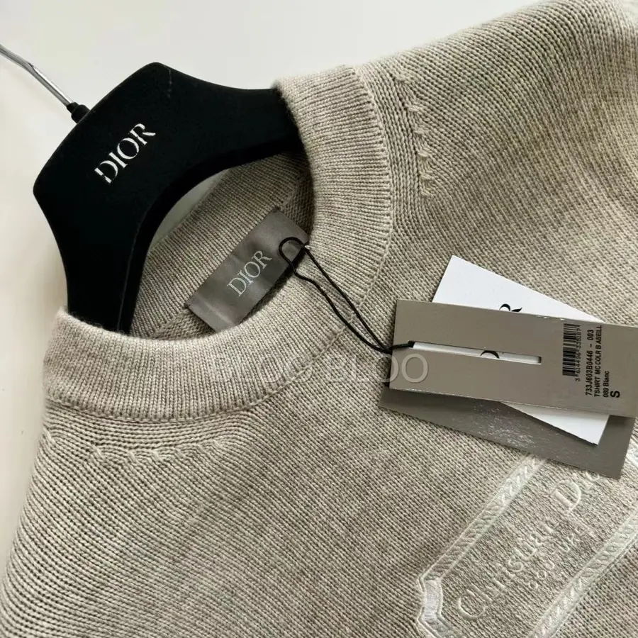 디올 Couture 캐시미어 스웨터 베이지