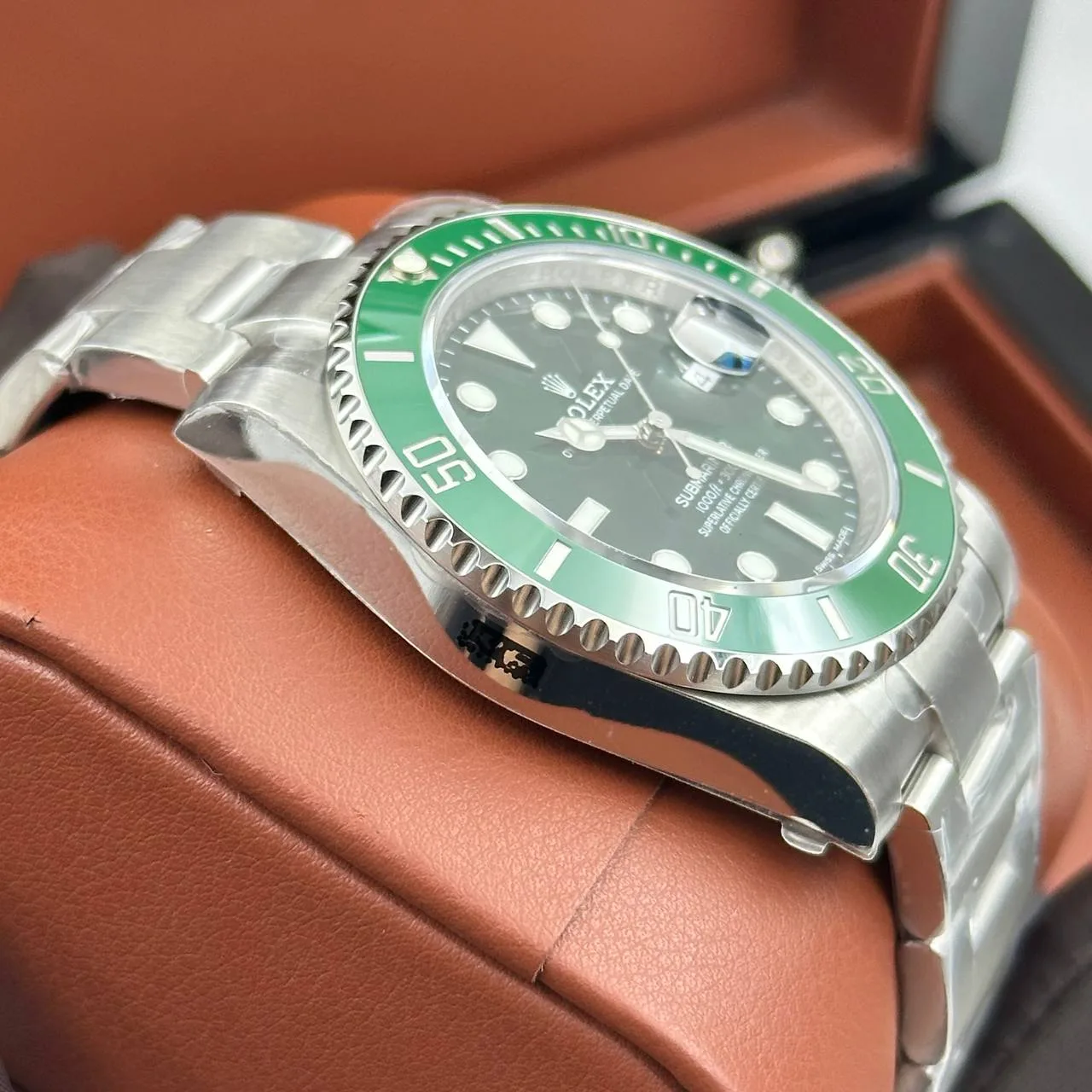롤렉스 서브마리너 41mm 헐크 그린 상세 이미지 5