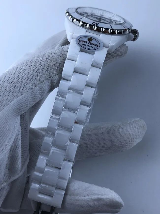 샤넬 화이트 세라믹 인덱스 38mm 상세 이미지 5