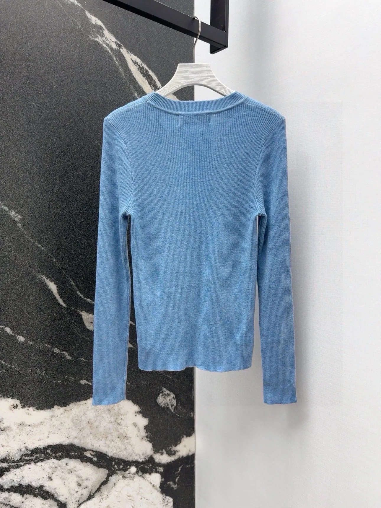 발렌티노 로고 골지 티셔츠 블루 상세 이미지 3