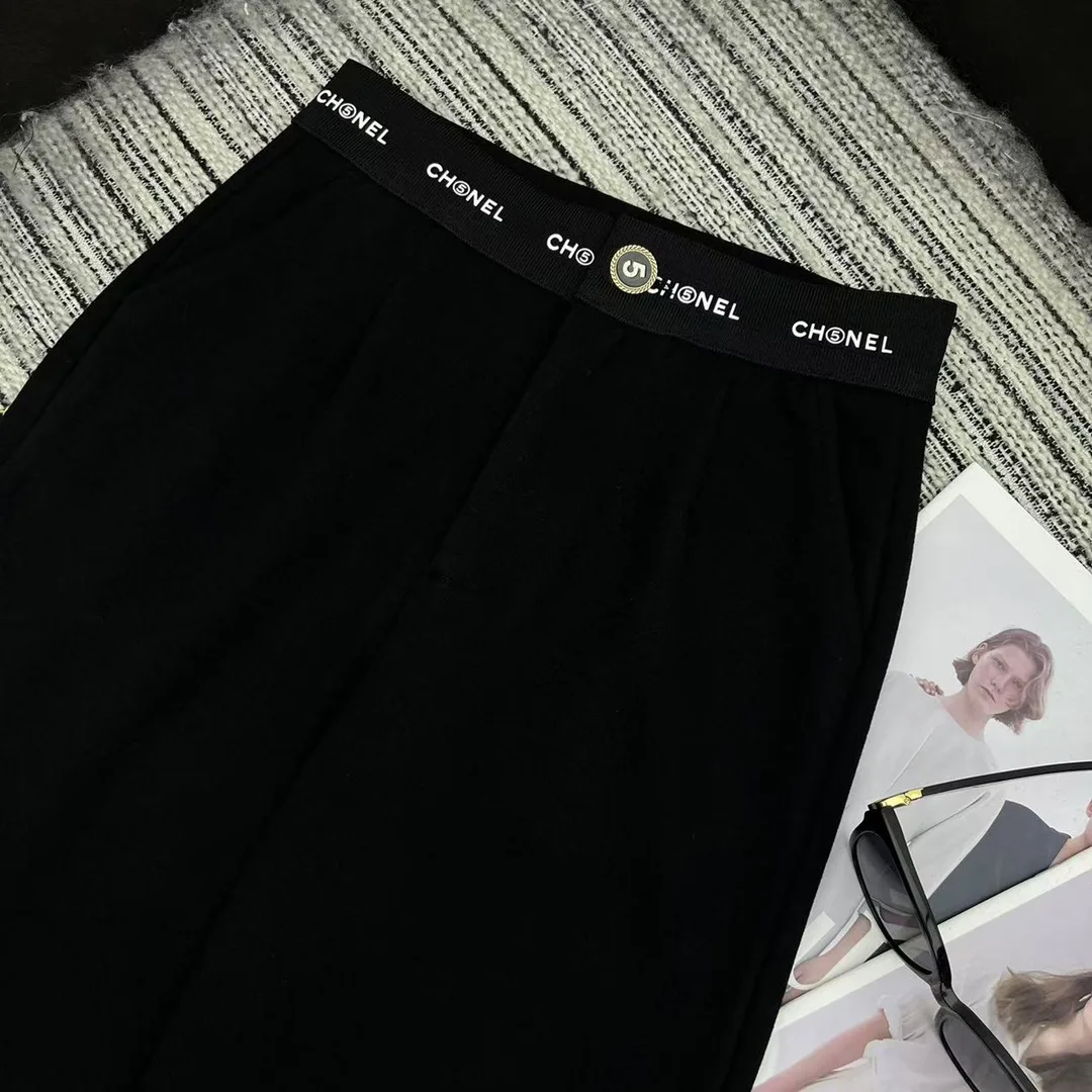 샤넬 모노그램 프린트 웹 팬츠 블랙 상세 이미지 4
