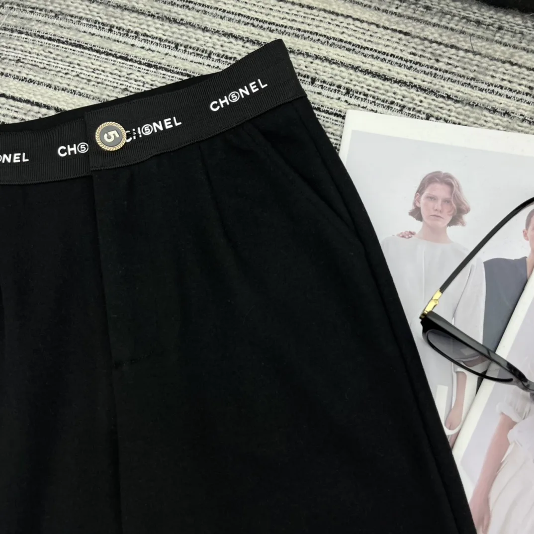 샤넬 모노그램 프린트 웹 팬츠 블랙 상세 이미지 6