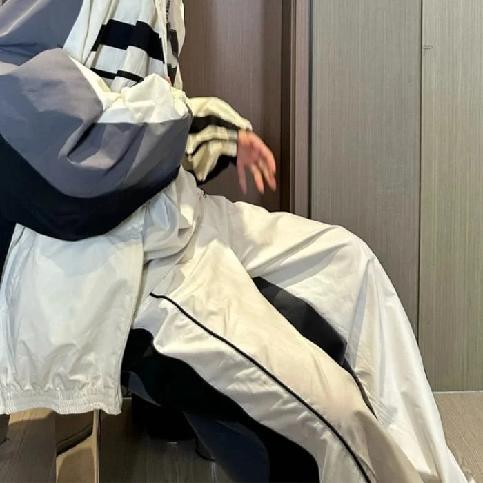 발렌시아가 컬러 블록 레터 자수 윈드브레이커 바지 (2color)