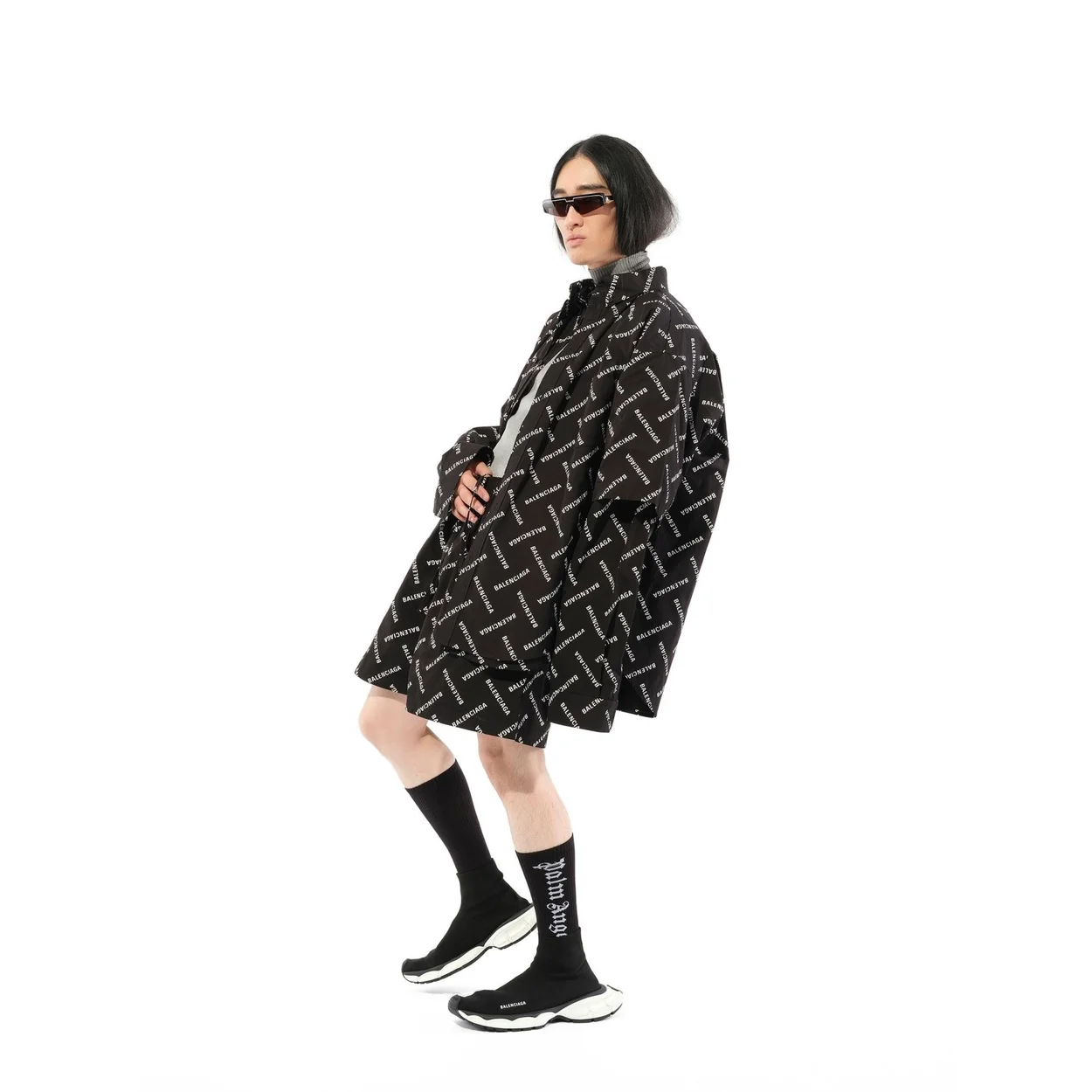 발렌시아가 올 오버 로고 파자마 쇼츠