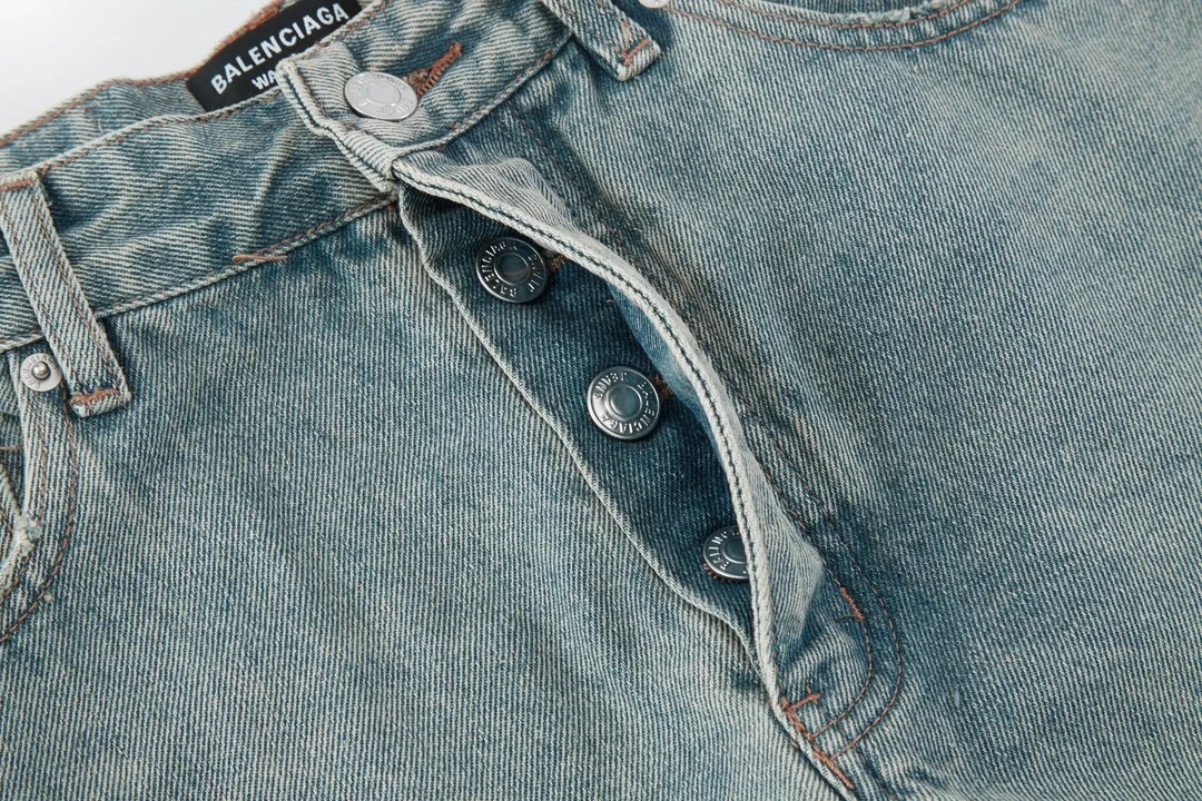 발렌시아가 루니드 데님 숏 팬츠