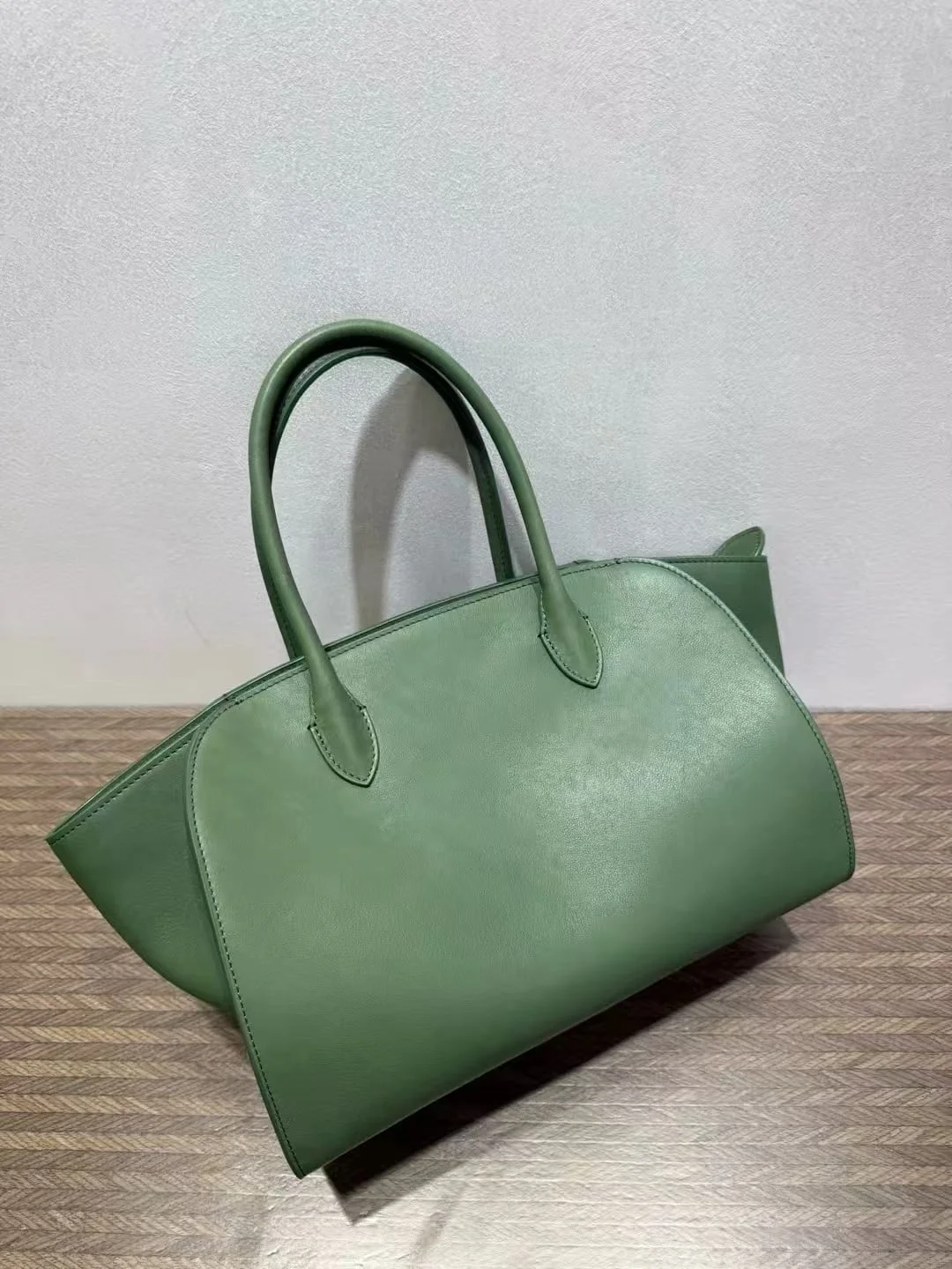 더 로우 말로 토트백 그린 미디움