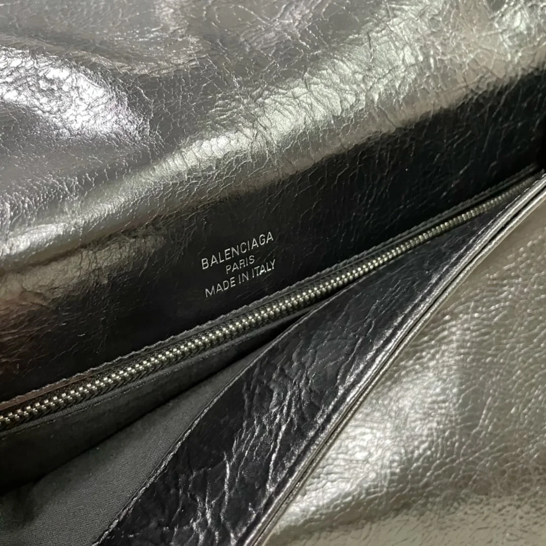 발렌시아가 BB 소프트 라지 플랩 백