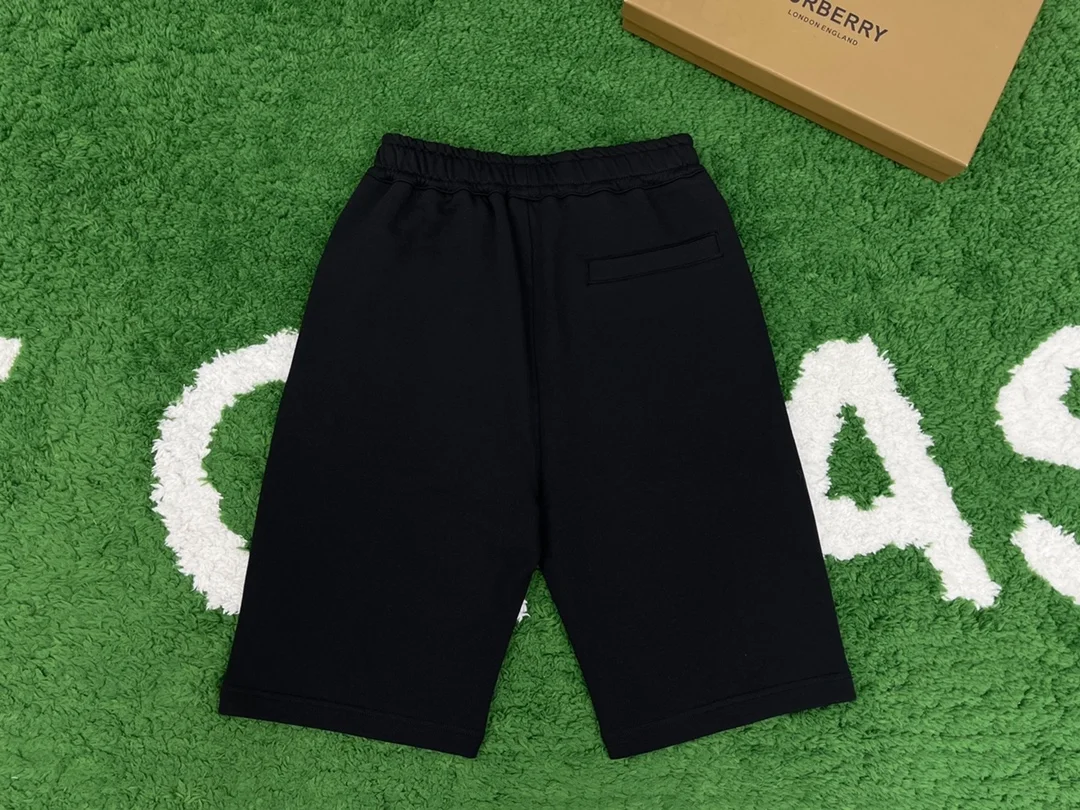 버버리 코튼 라이더 자수 쇼츠 블랙
