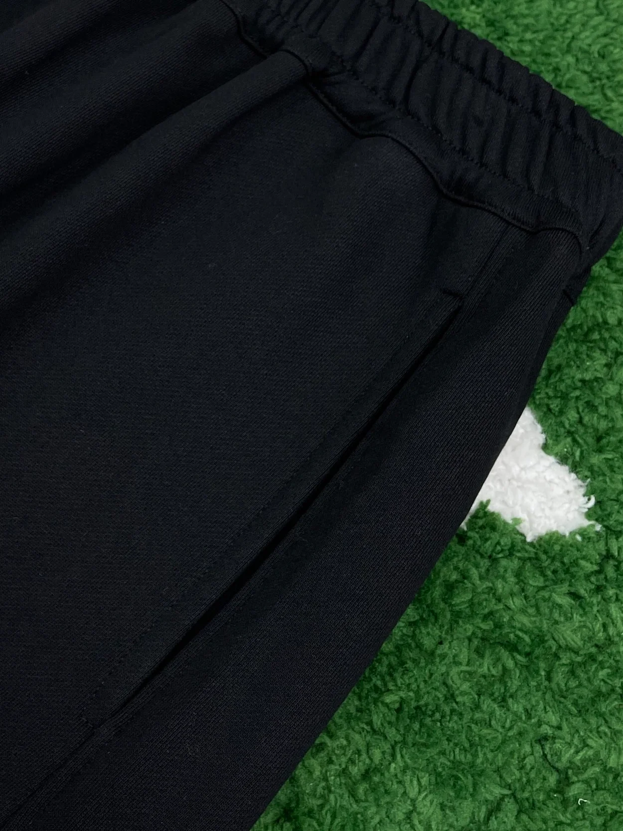 버버리 레터 그래픽 쇼츠
