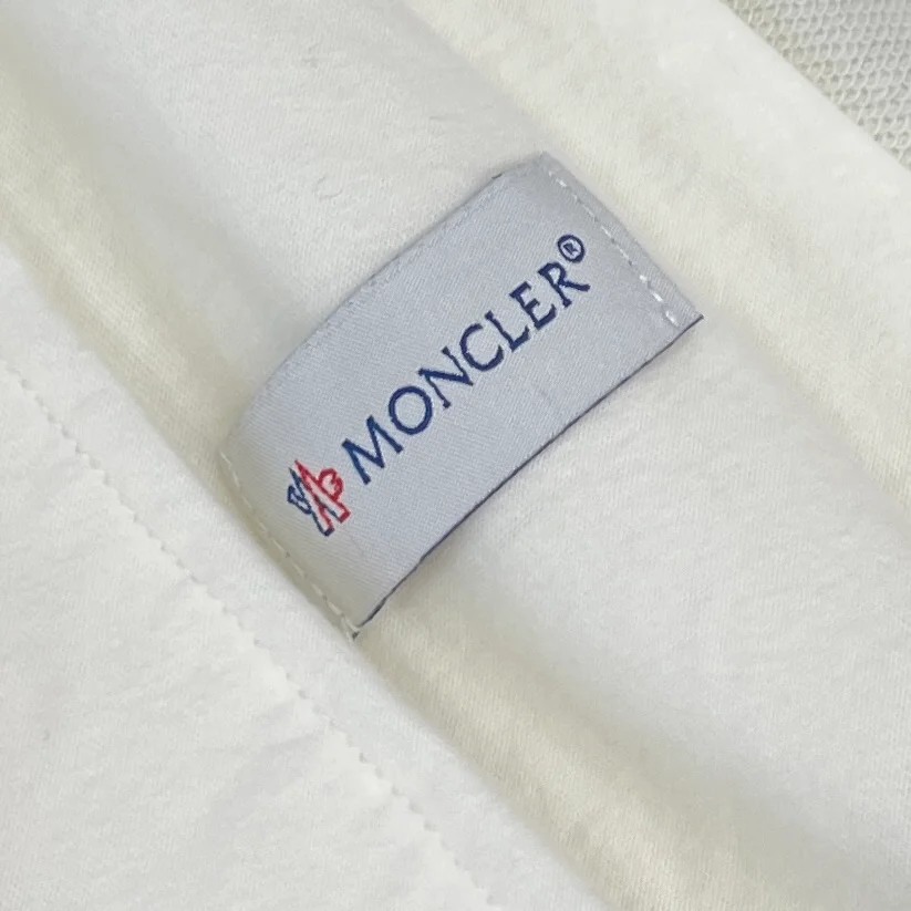 몽클레어 러브 자수 캐주얼 쇼츠
