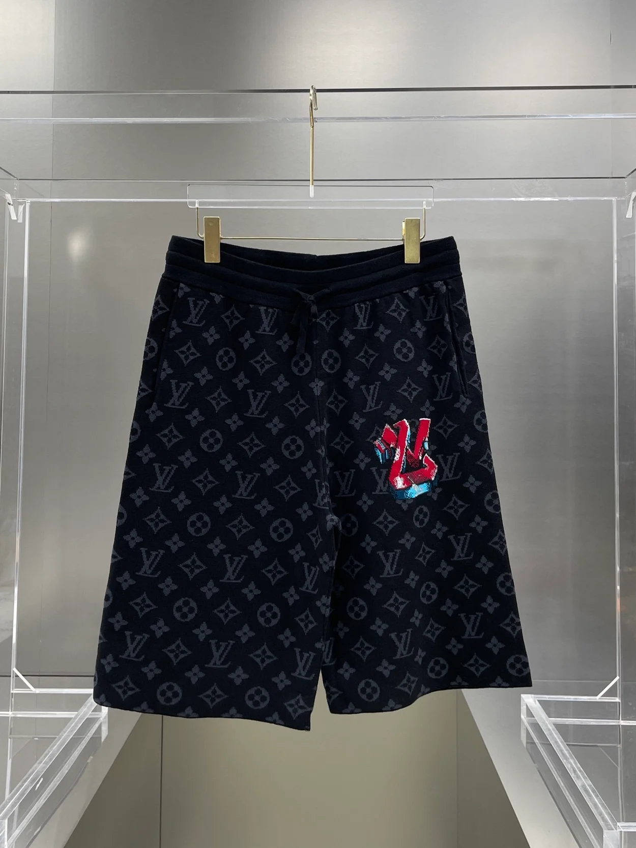 루이비통 모노그램 그래피티 스트릿 쇼츠 1AA4Y1