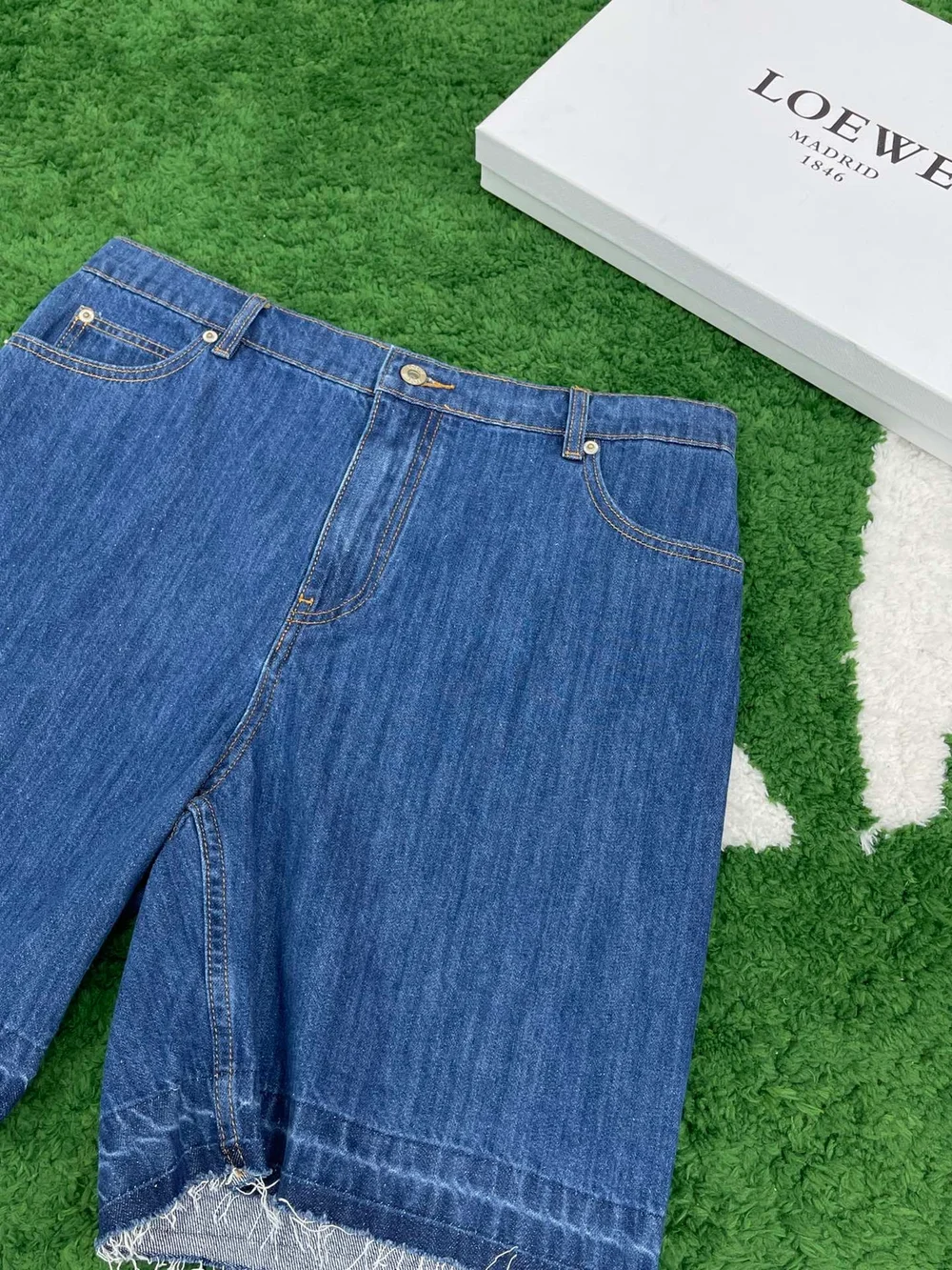 로에베 데님 파이 포켓 쇼츠