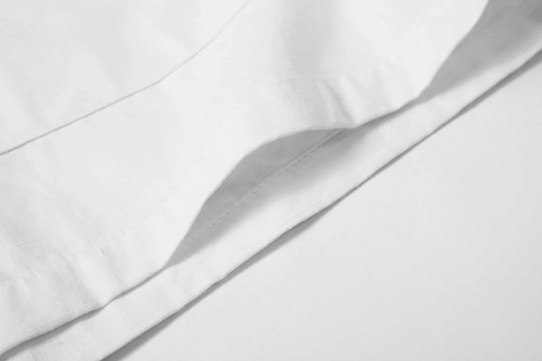 메종 마르지엘라 홀 워싱 포켓 쇼츠 화이트