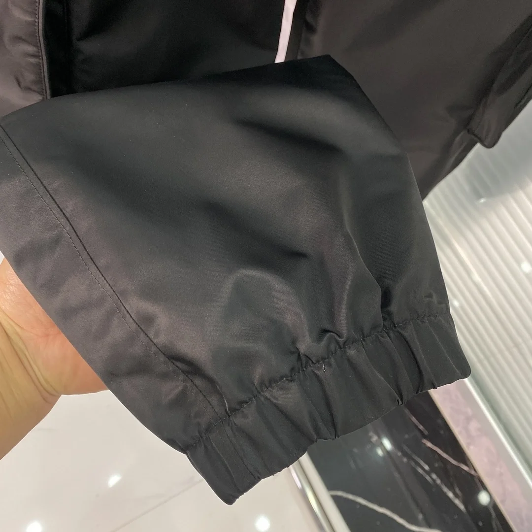프라다 리나일론 팬츠 블랙