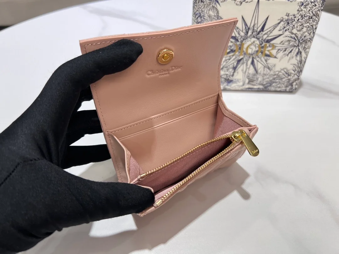 디올 MY Dior Glycine 월릿 파우더 핑크