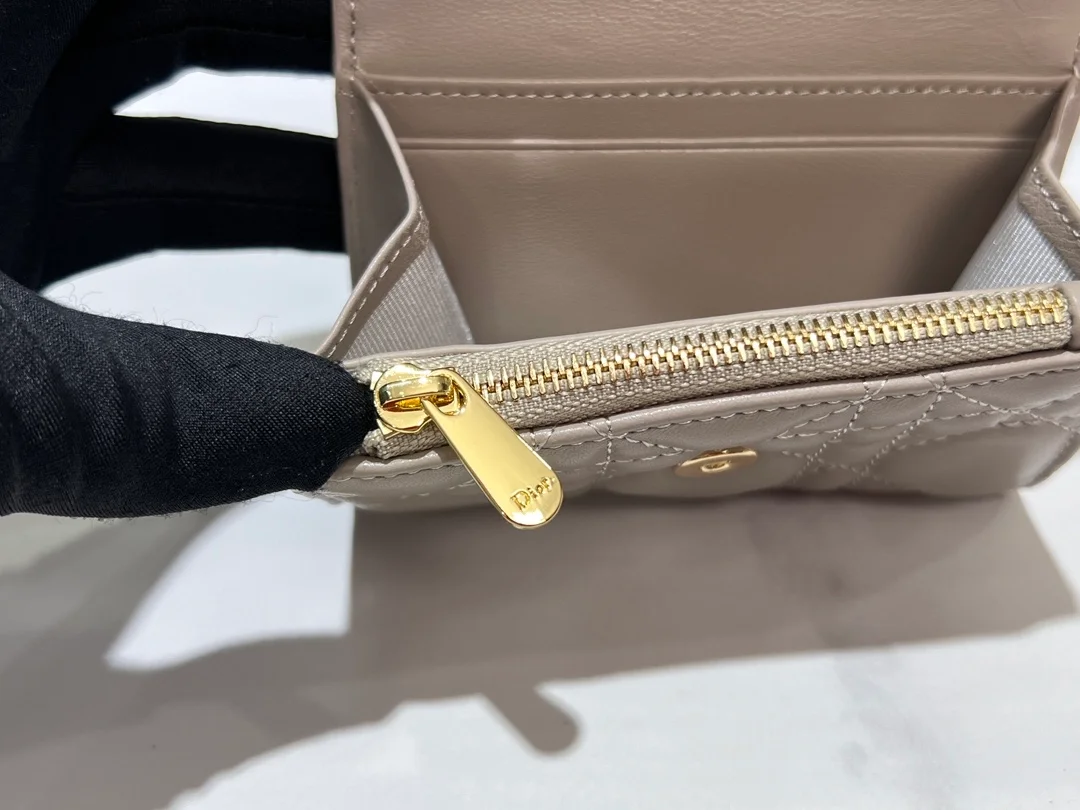 디올 My Dior Glycine 월릿 파우더 베이지
