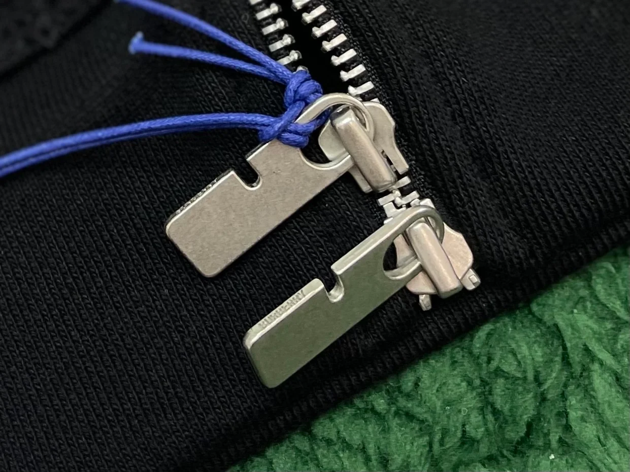 버버리 EKD 코튼 지퍼 후디
