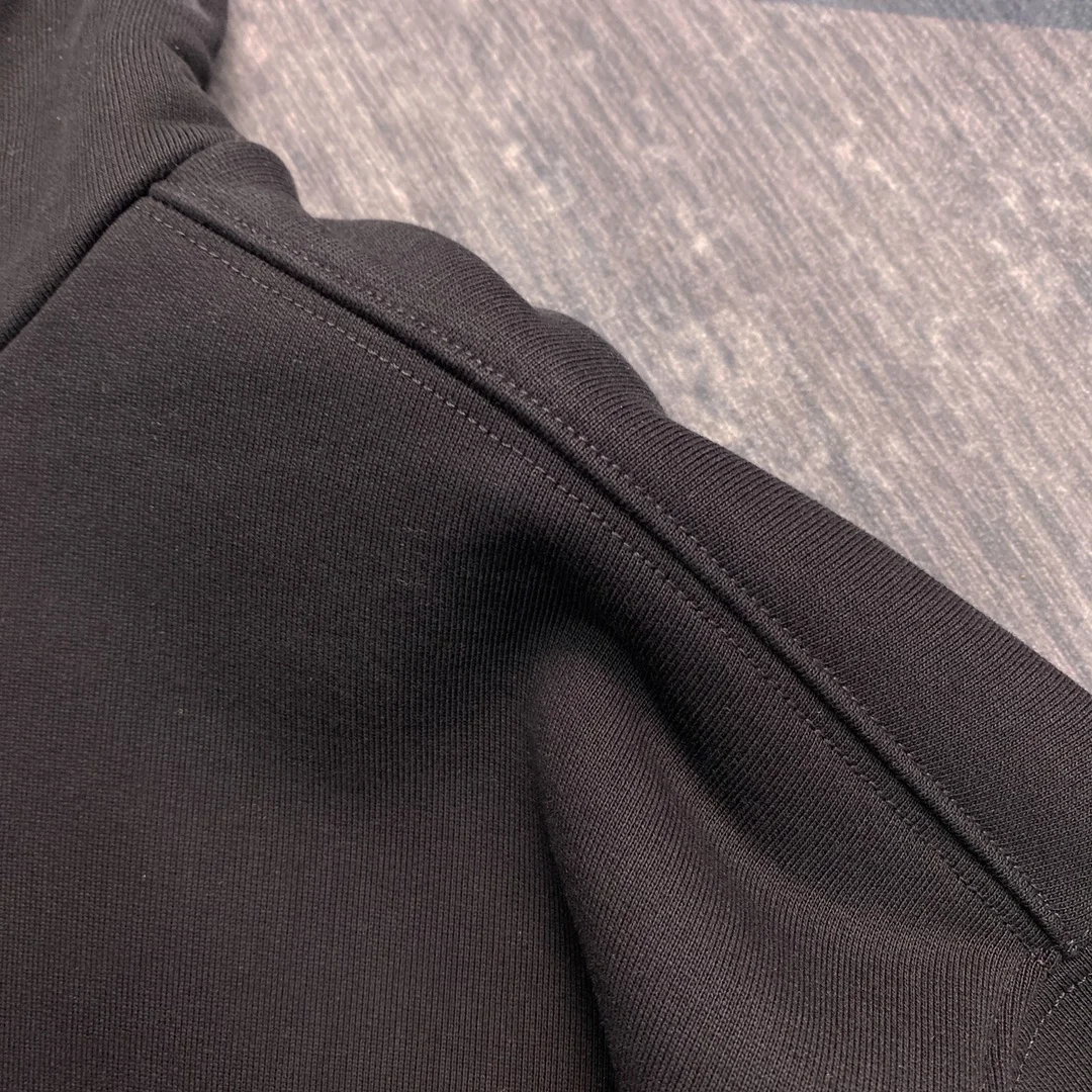 발렌시아가 웨이브로고 프린트 후드