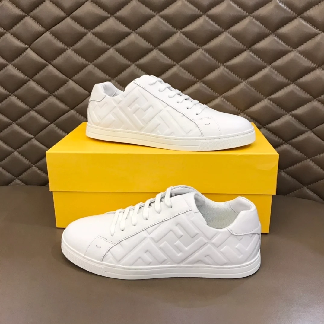 펜디 나파 레더 화이트 로우탑 스니커즈