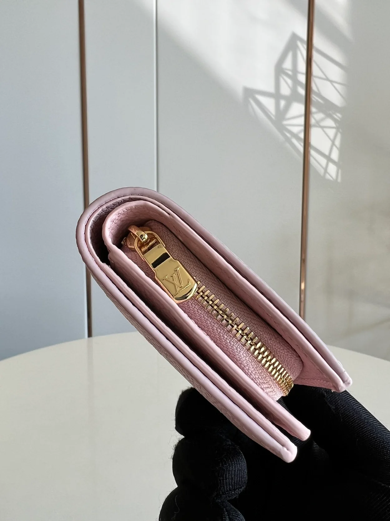 루이비통 클레아 월릿 M81212
