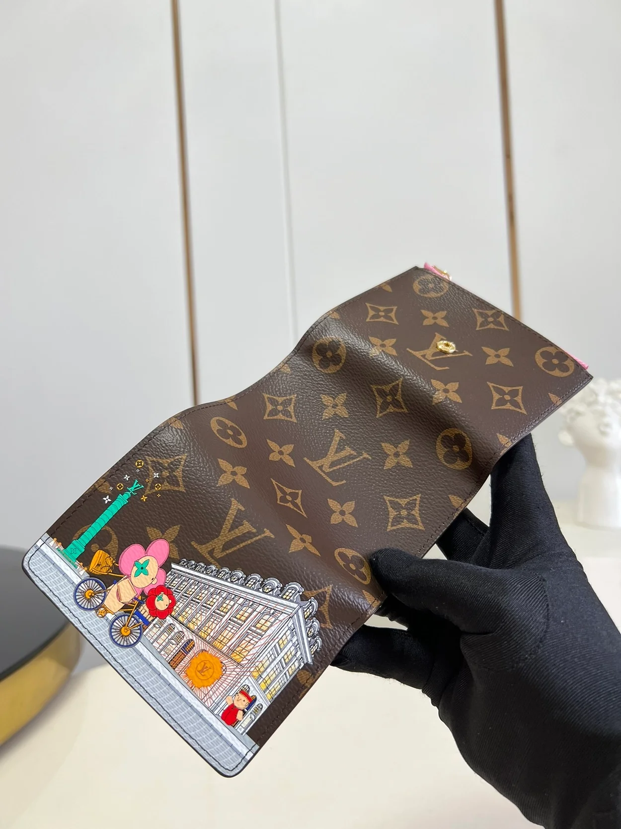 루이비통 빅토린 월릿 M81638