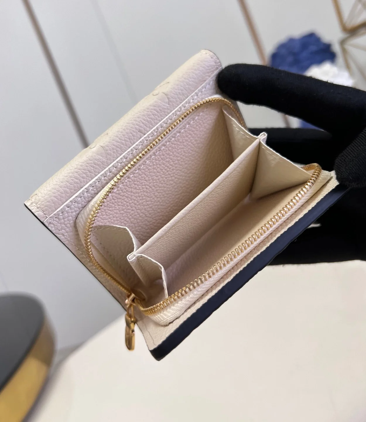 루이비통 메티스 컴팩트 월릿 M81071