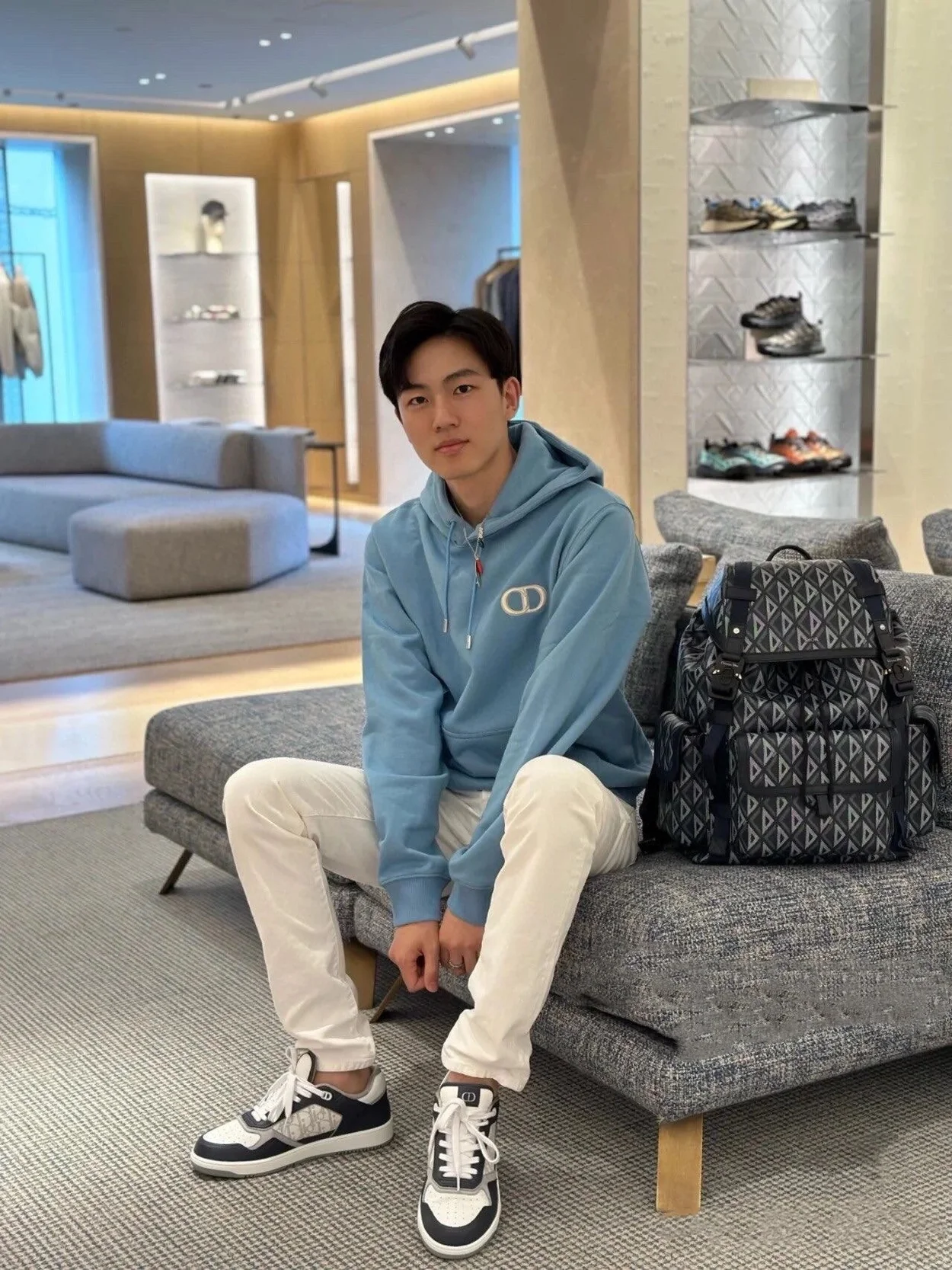 디올 아이콘 후드 스웨트셔츠 스카이