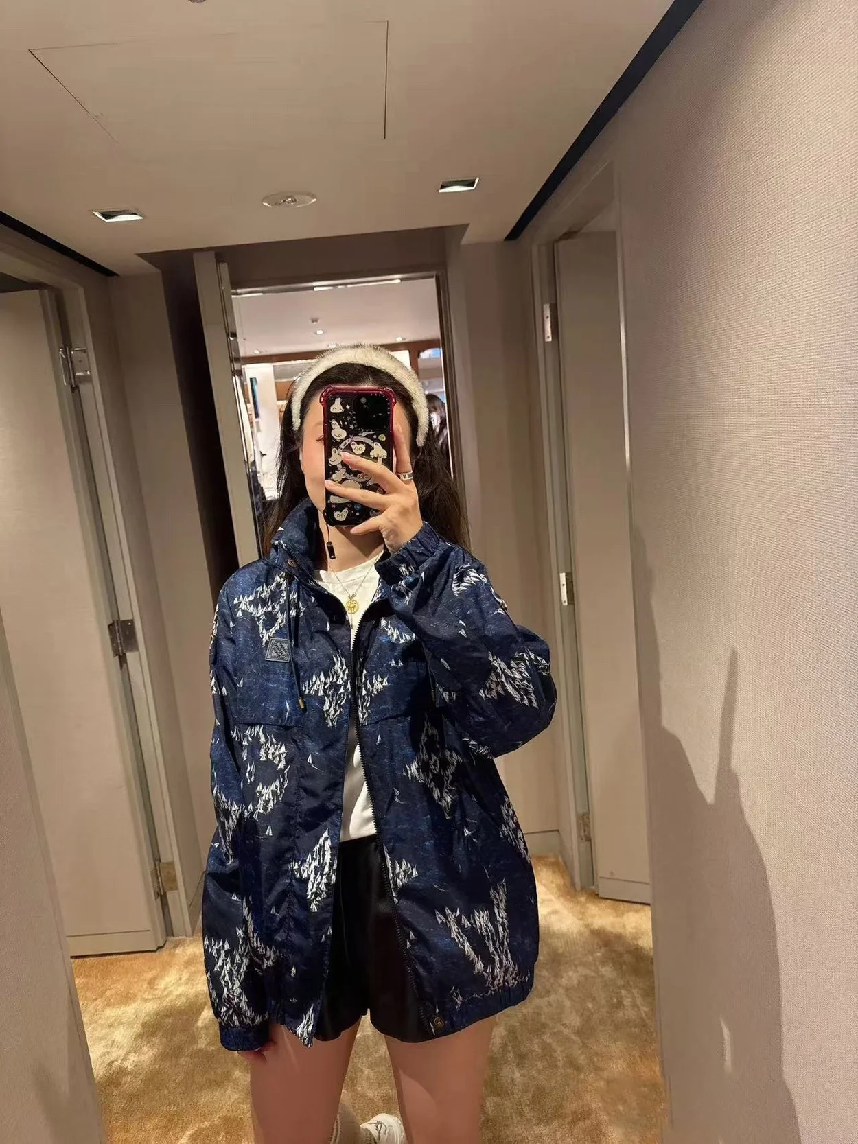 루이비통 25ss 바람막이