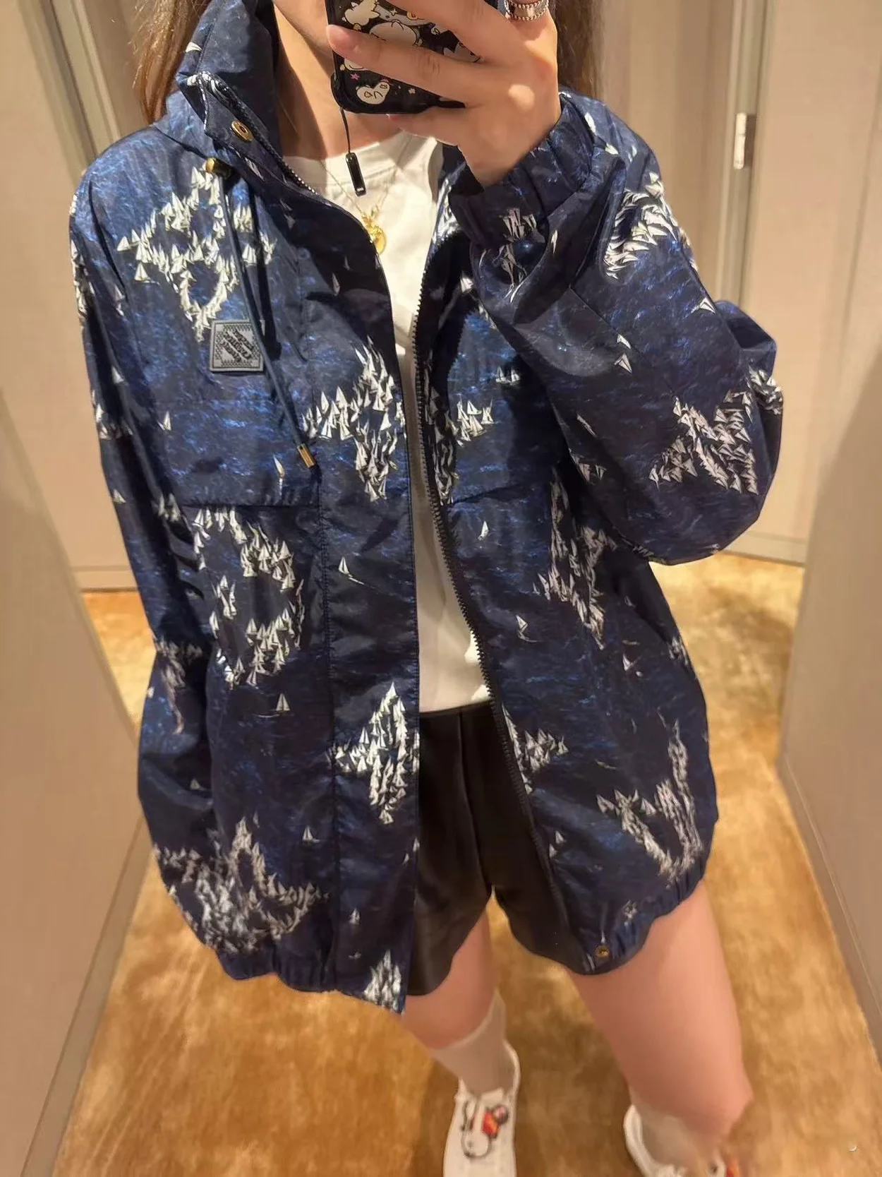 루이비통 25ss 바람막이