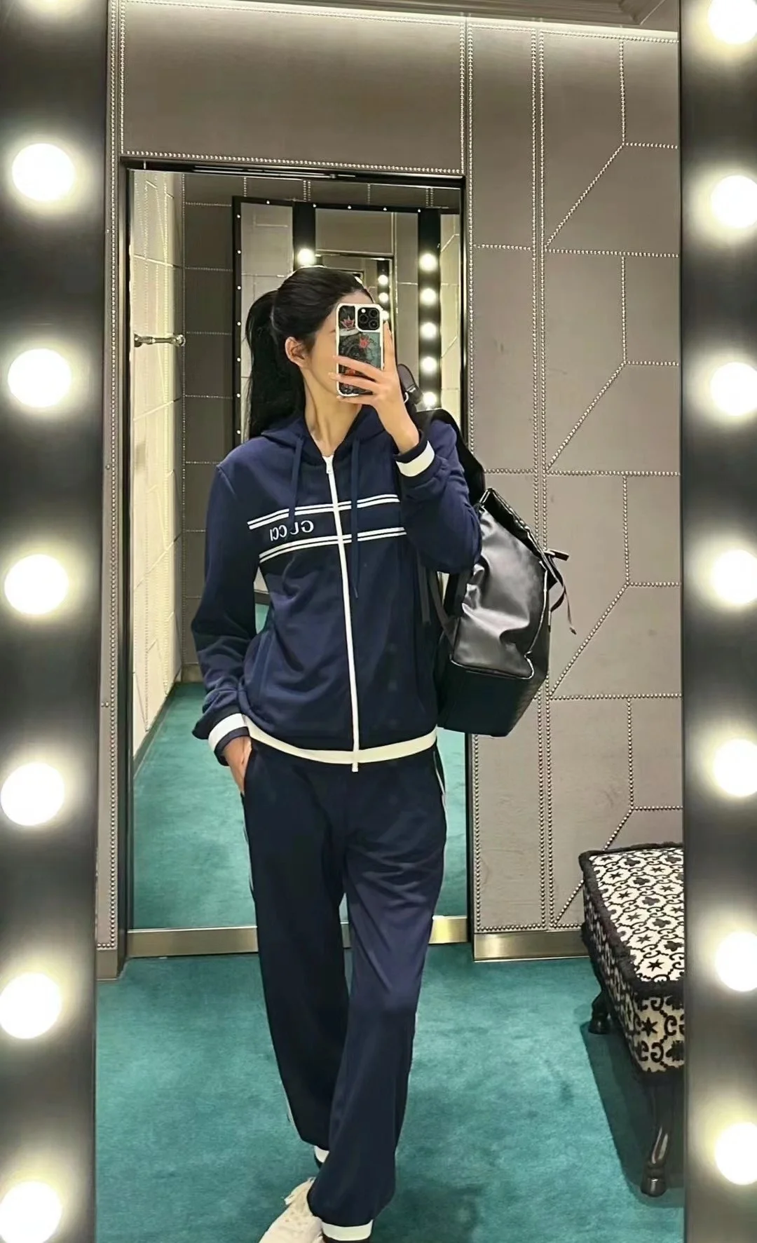 구찌 테크니컬 저지 후드 스웨트셔츠