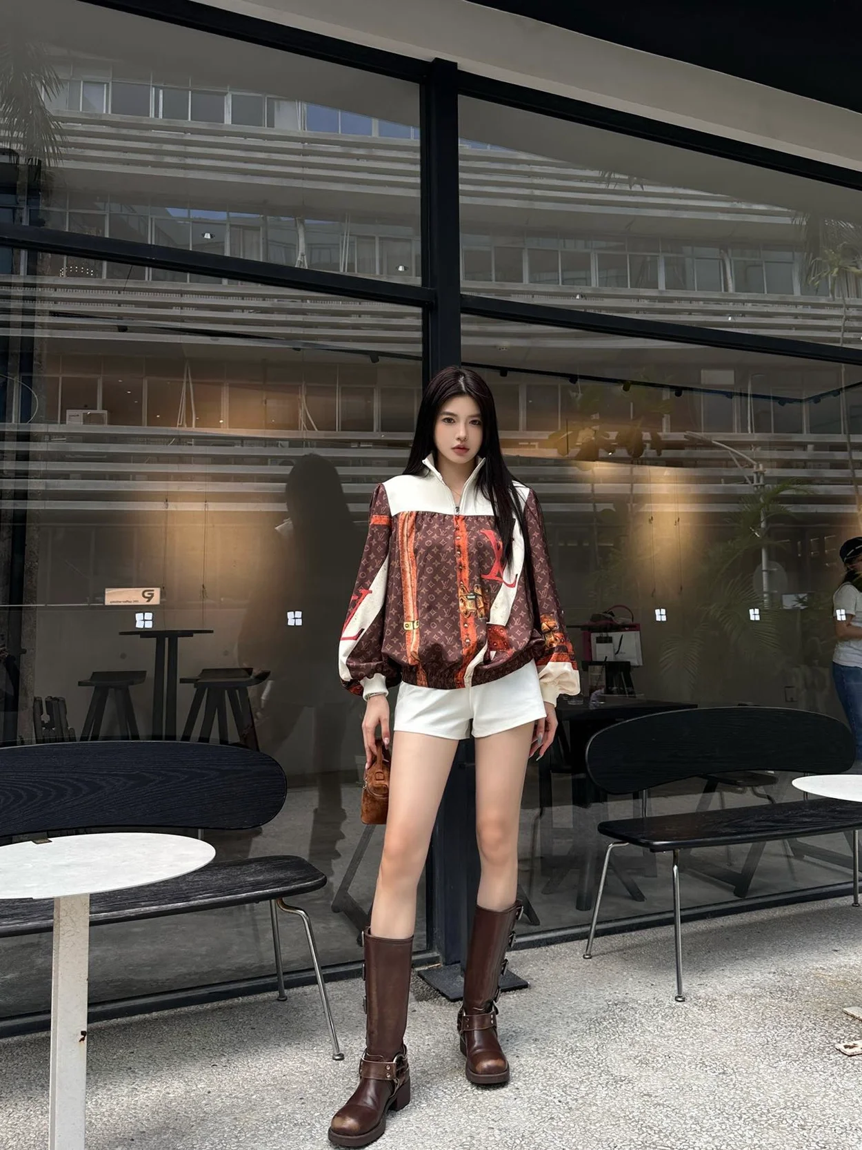 루이비통 LV 트렁크 리브 칼라 블라우스