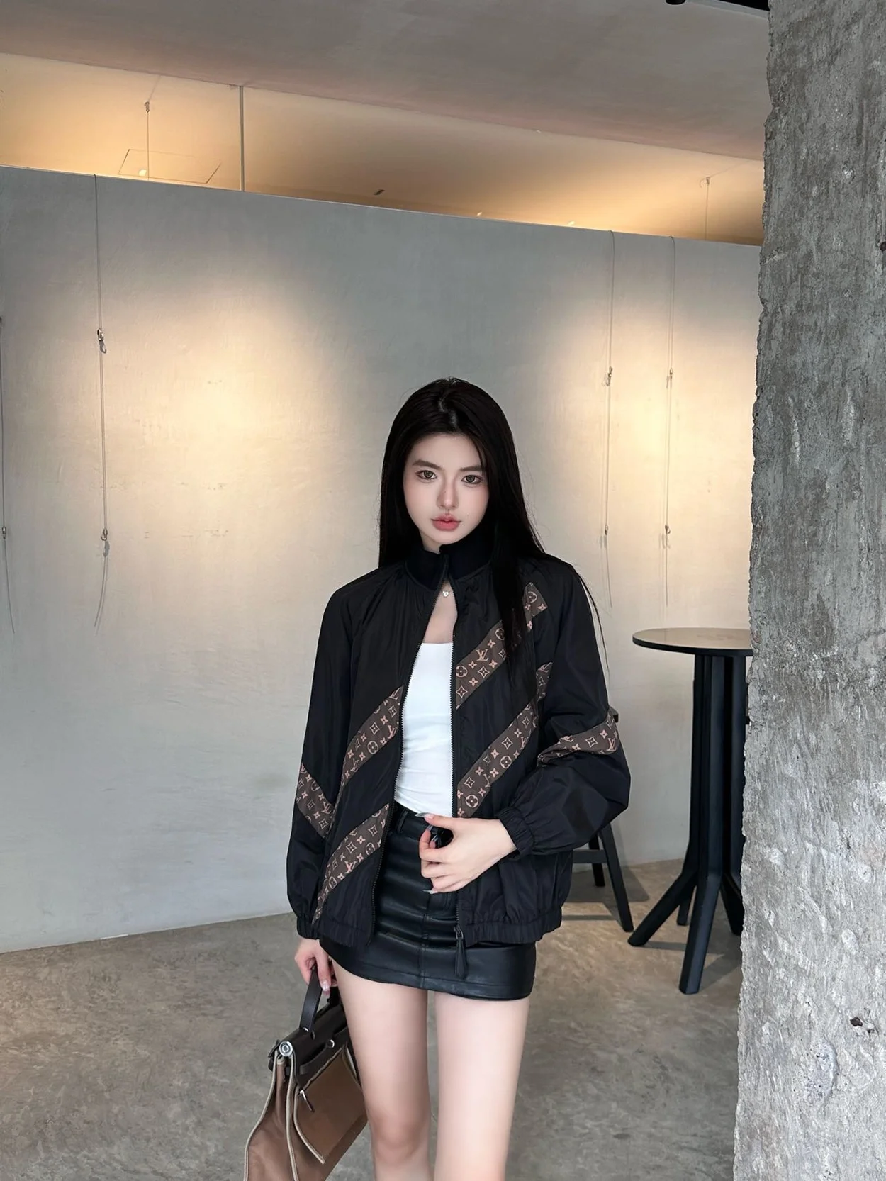 루이비통 모노그램 스트라이프 집업 재킷