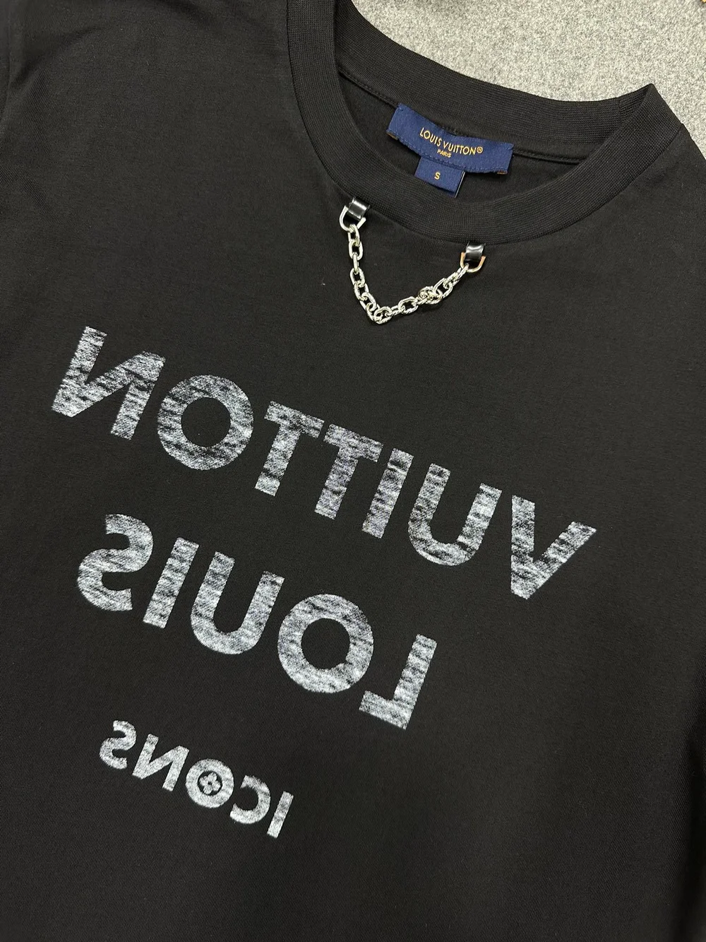 루이비통 프린트 티셔츠 블랙