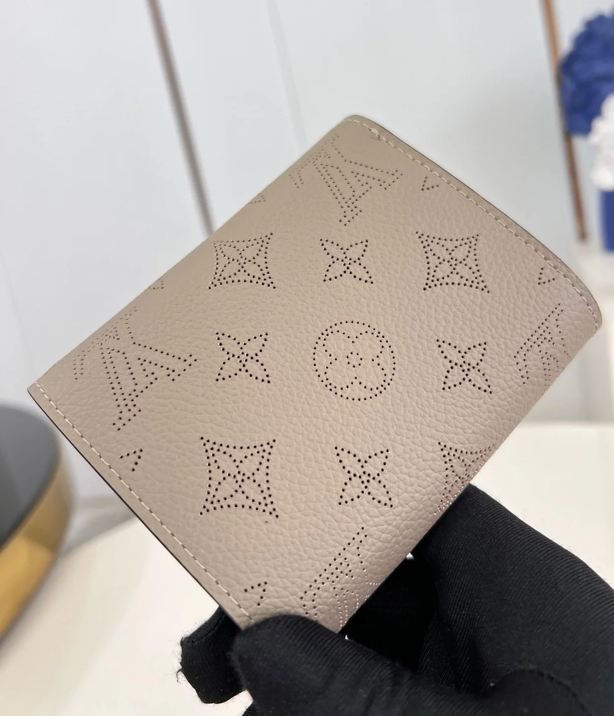 루이비통 아이리스 컴팩트 월릿 M62542