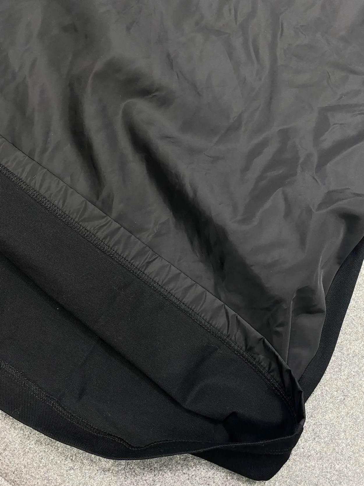 프라다 피케 폴로 셔츠 리나일론 디테일 블랙