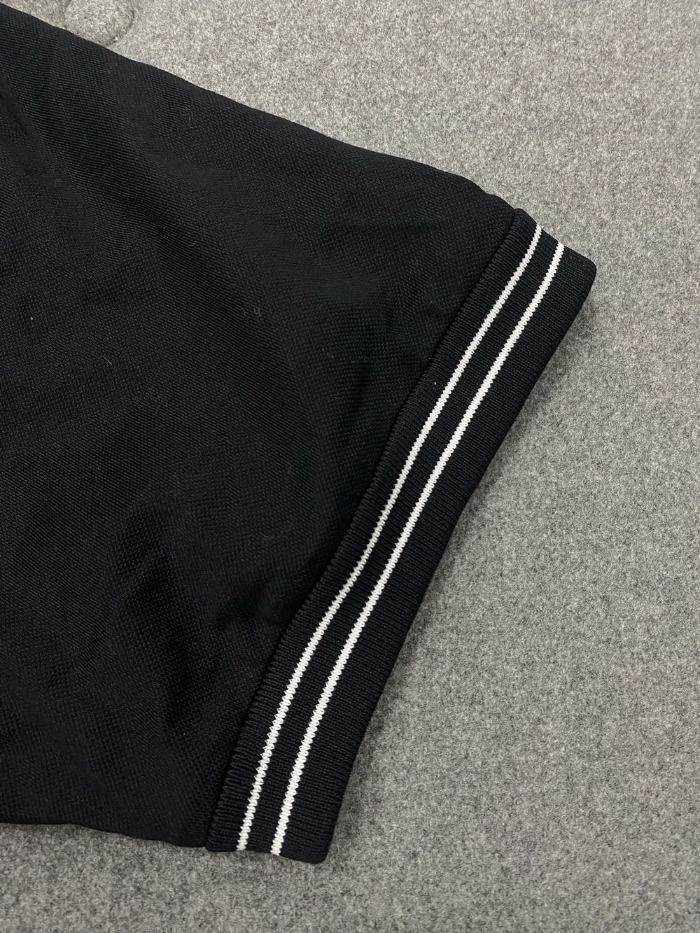 프라다 피케 폴로 셔츠 리나일론 디테일 블랙