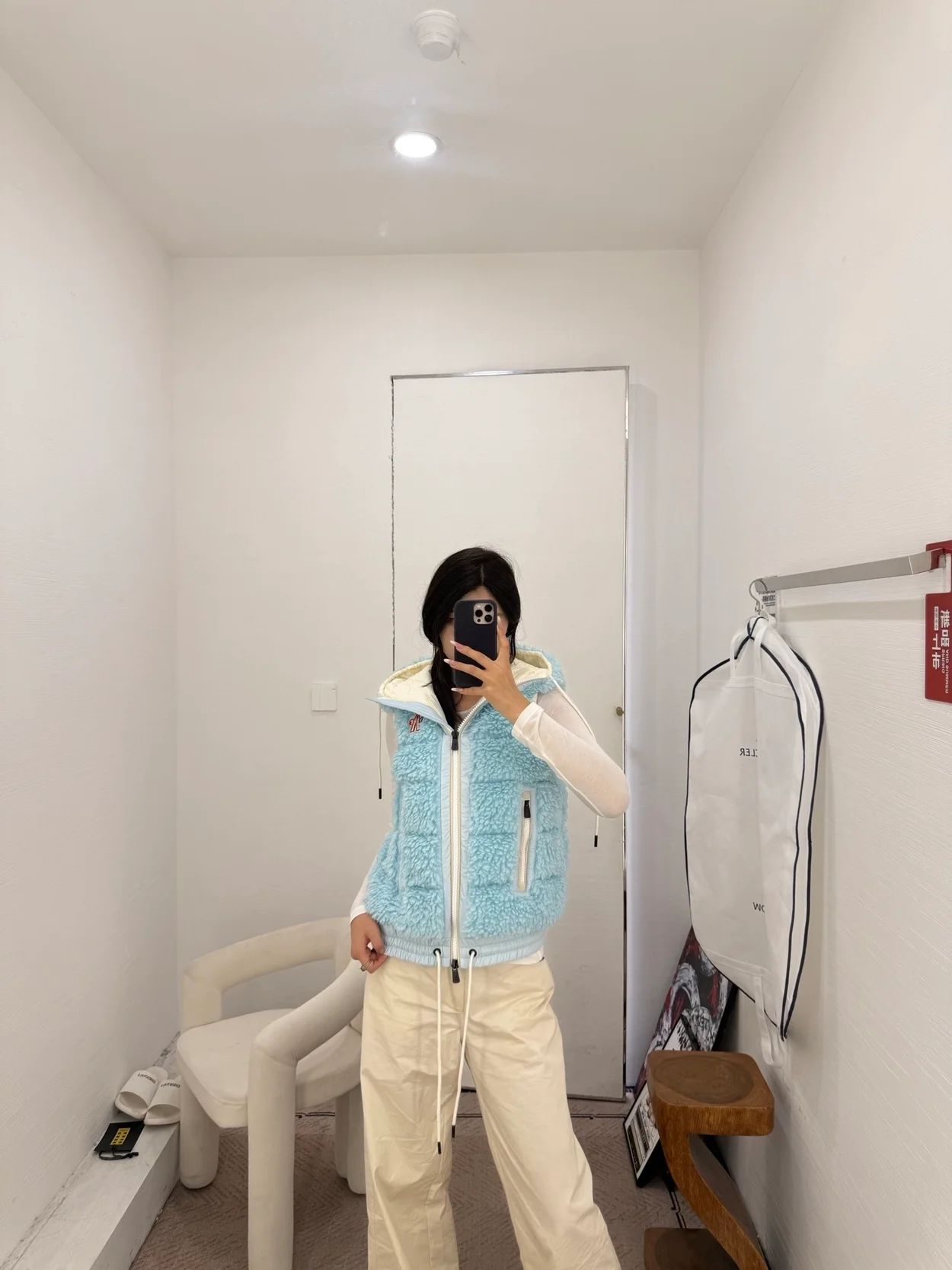 몽클레어 테디 패디드 조끼 블루