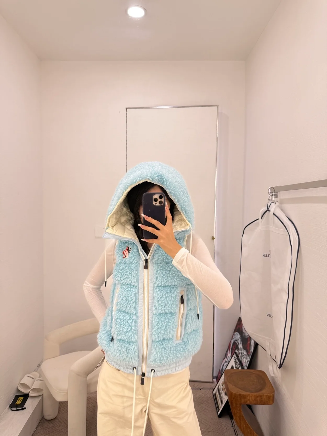 몽클레어 테디 패디드 조끼 블루