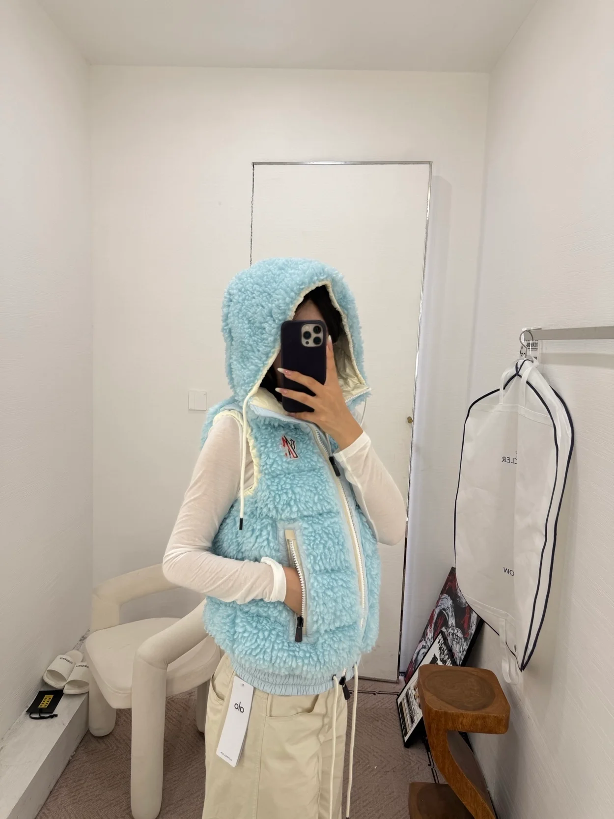 몽클레어 테디 패디드 조끼 블루