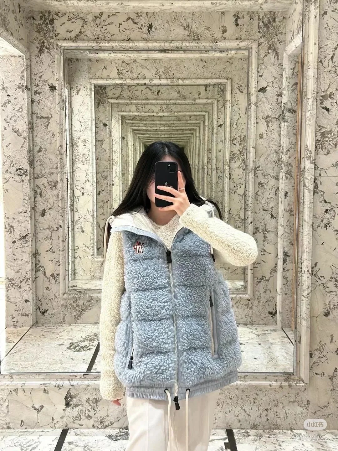 몽클레어 테디 패디드 조끼 블루