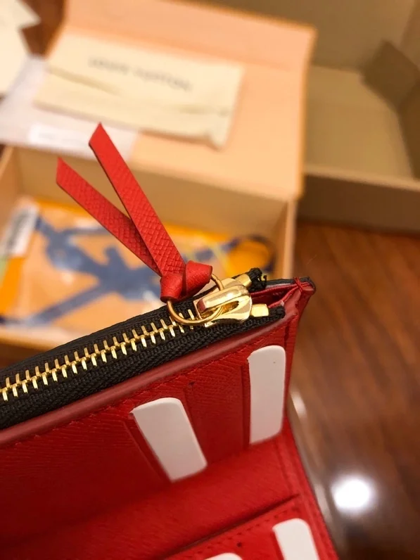 루이비통 빅토린 다미 월렛 N41659