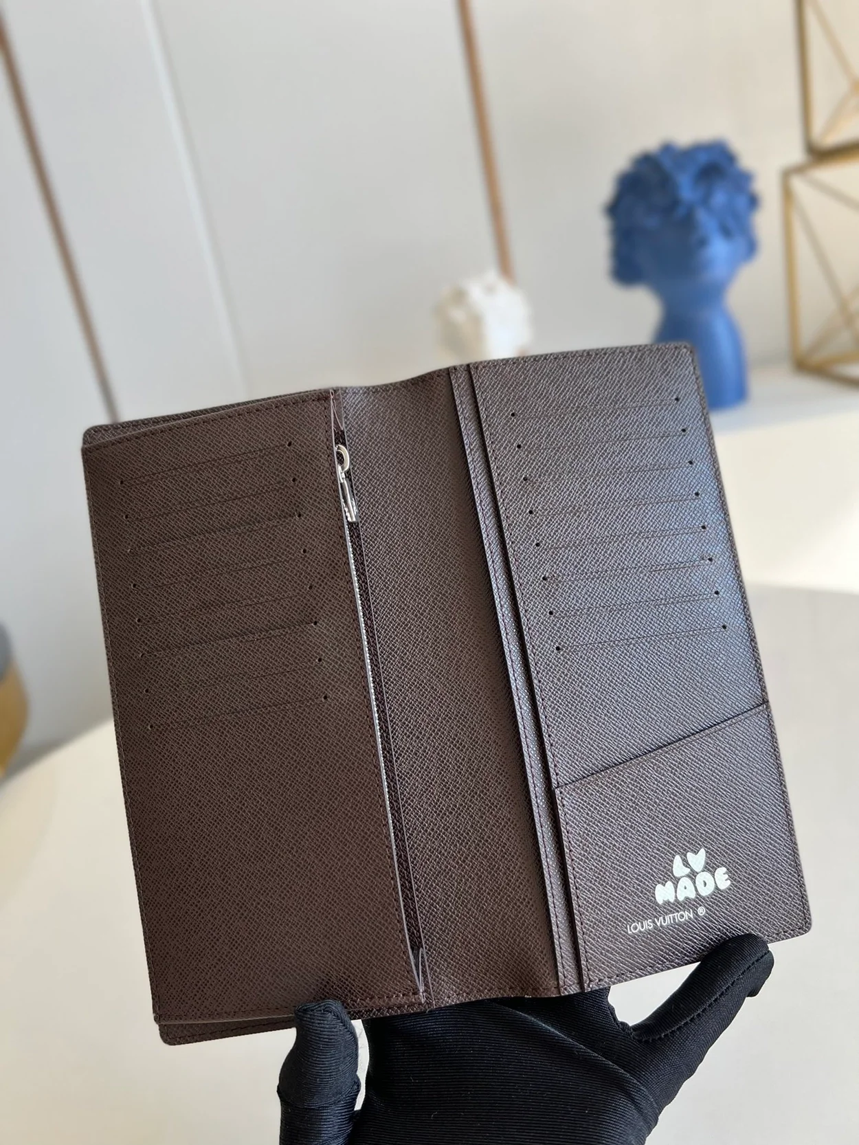 루이비통 x 니고 브라짜 월렛 마론 M81008