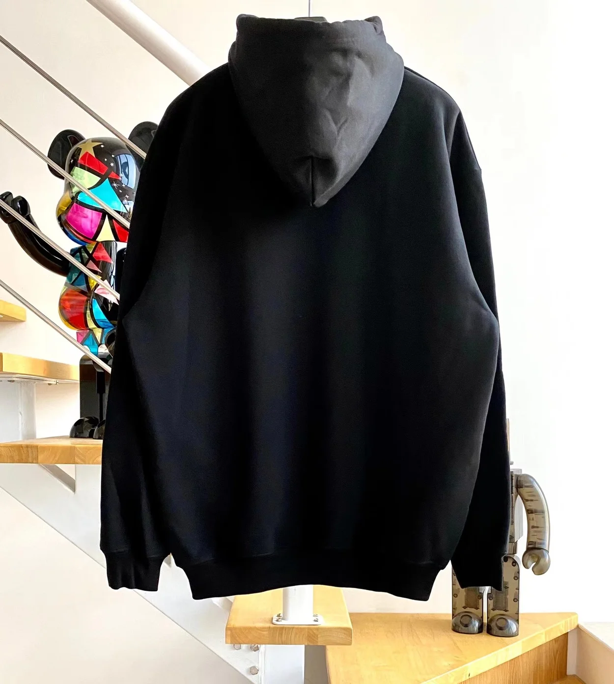 발렌시아가 라지 핏 심볼릭 후디 블랙