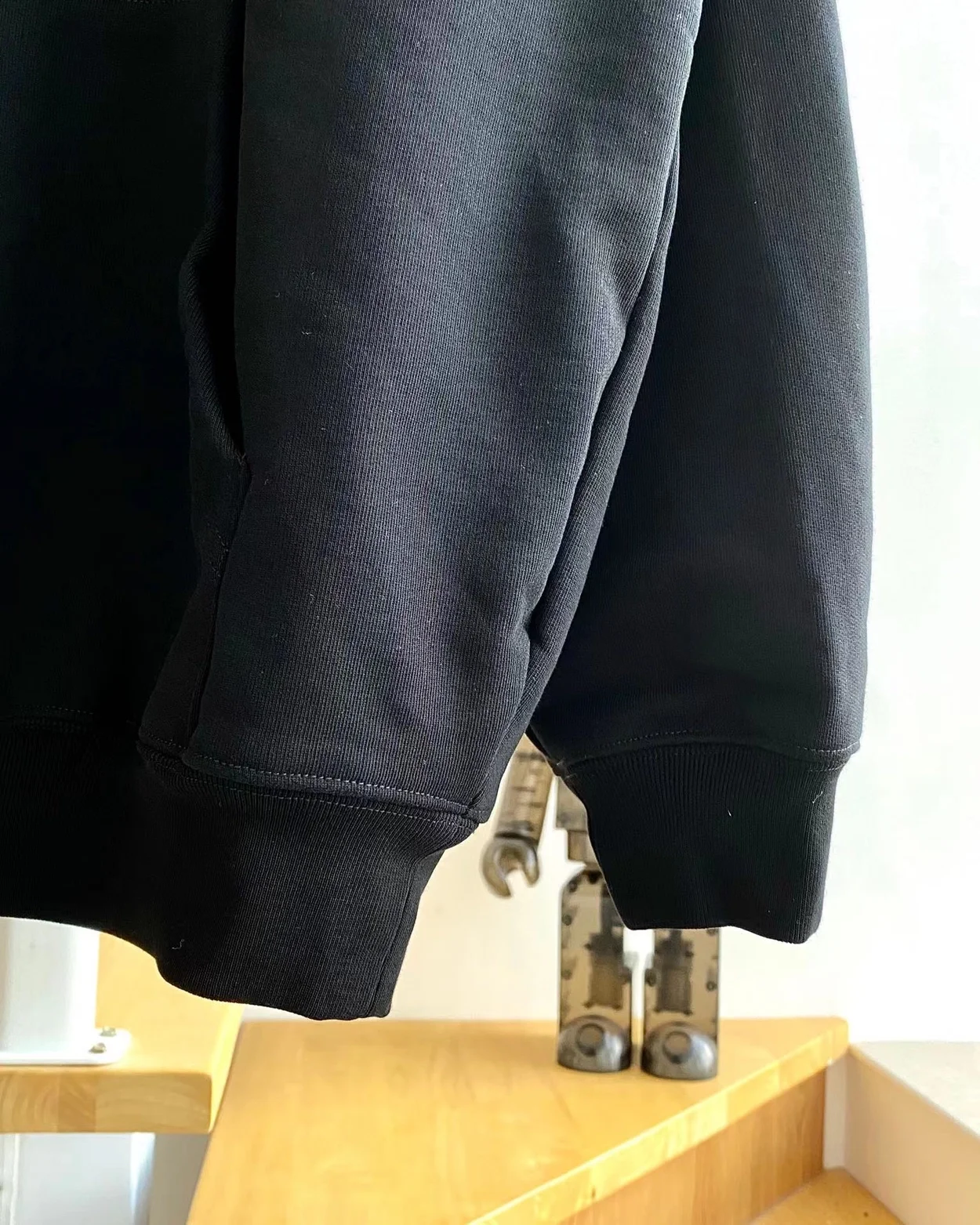 발렌시아가 라지 핏 심볼릭 후디 블랙