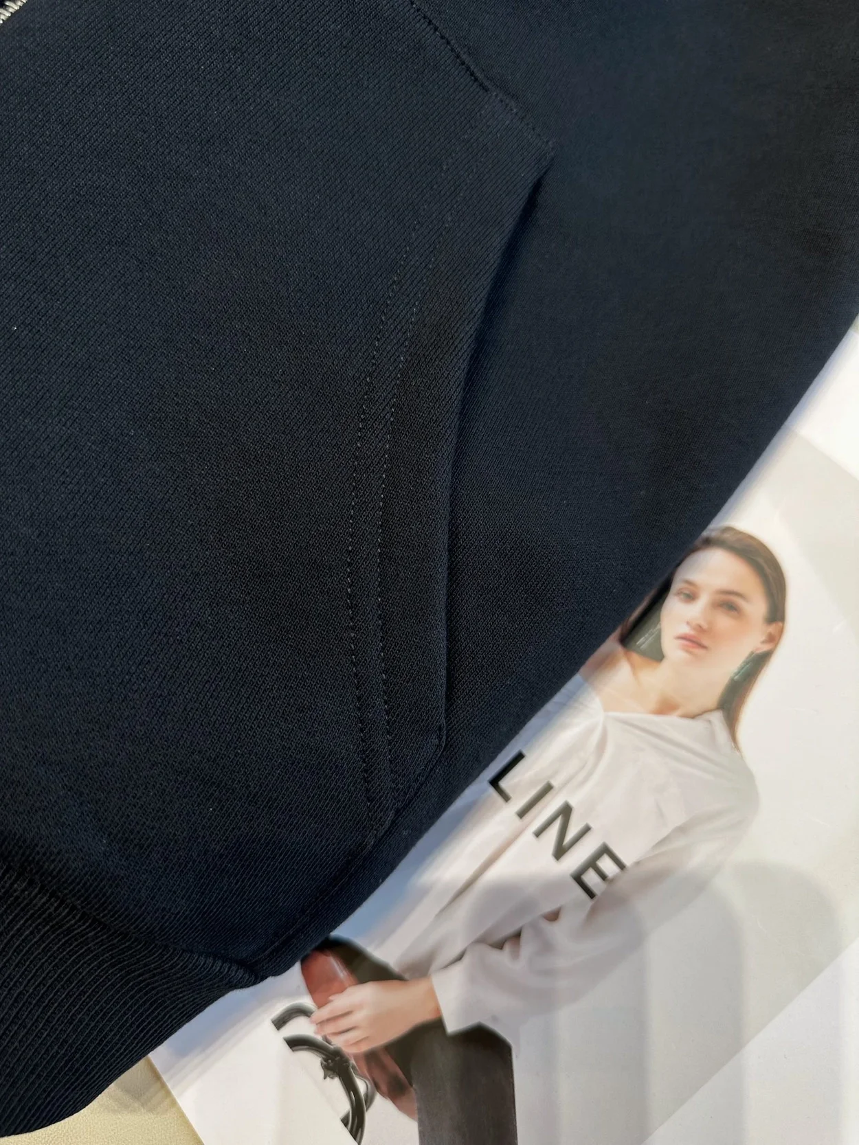 셀린느 루스 집업 후디