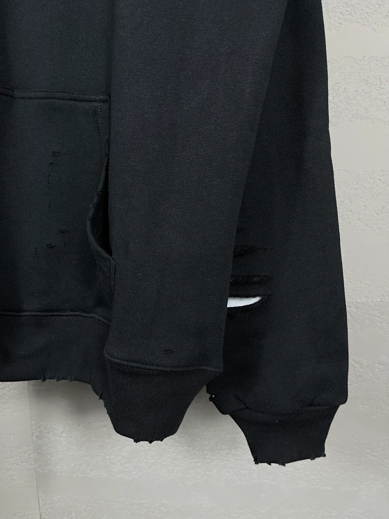 발렌시아가 캡 디스트로이드 후드 블랙