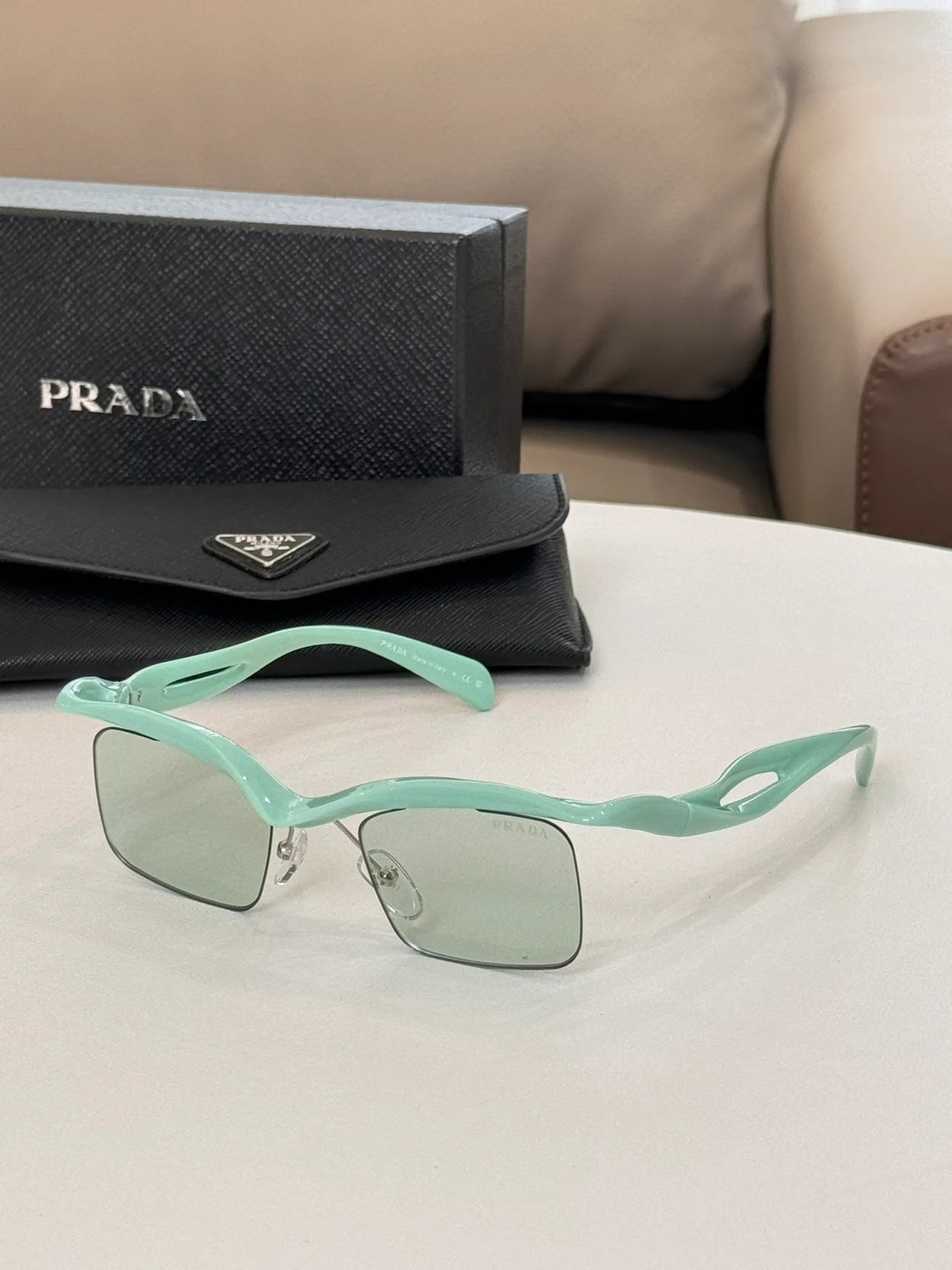 프라다 Runway sunglasses (6color)