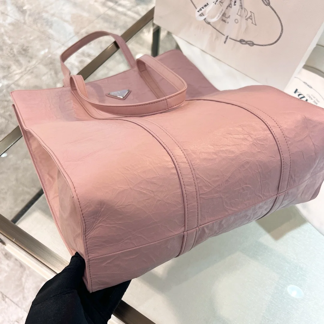 프라다 미디엄 엔틱 나파 레더 핑크