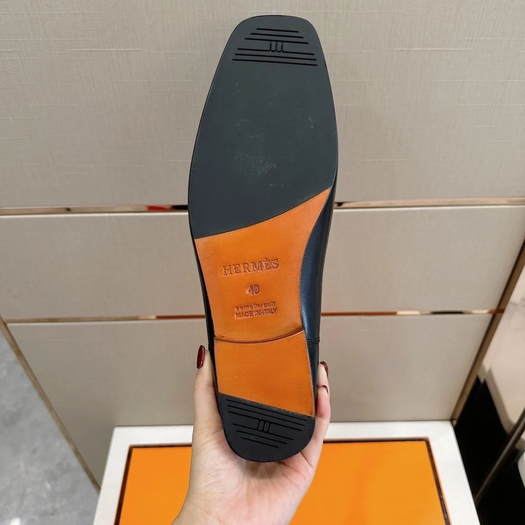 에르메스 지오바니 레더 블랙 로퍼