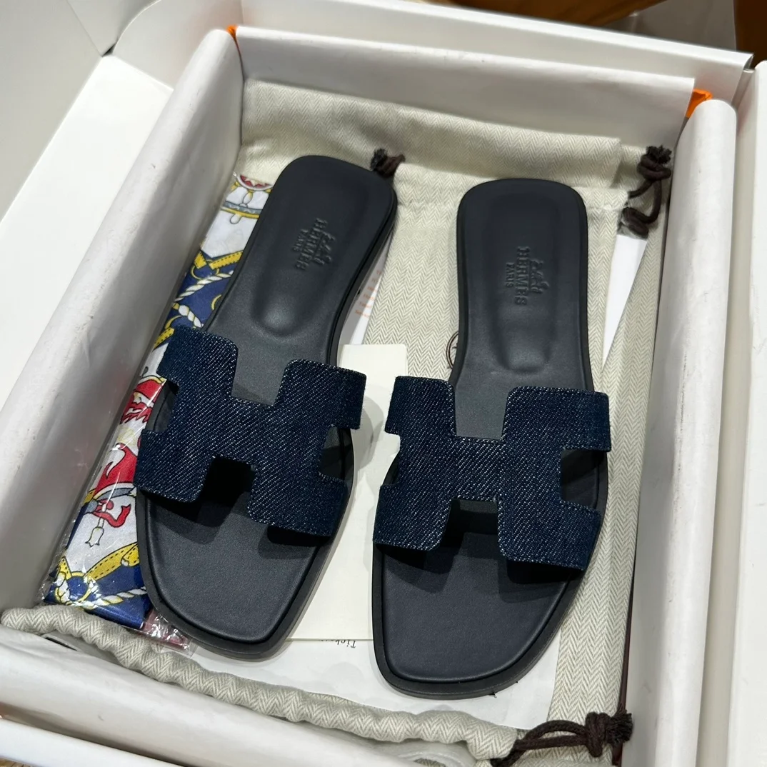 에르메스 오란 카프스킨 데님 샌들